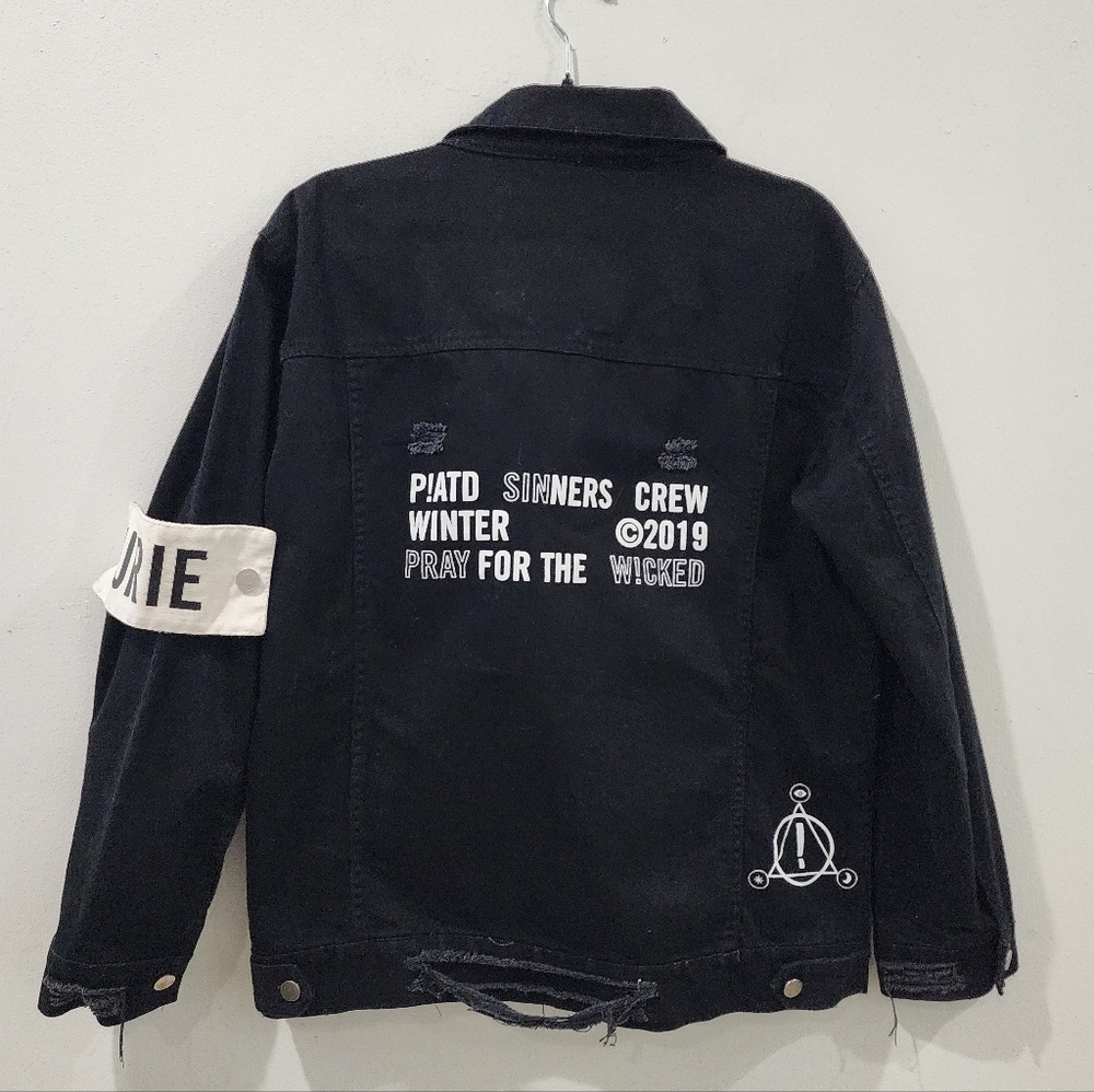 Panic! At The Disco Winter 2019 Pray For The Wicked Tour Jacket - Picture 7 of 12